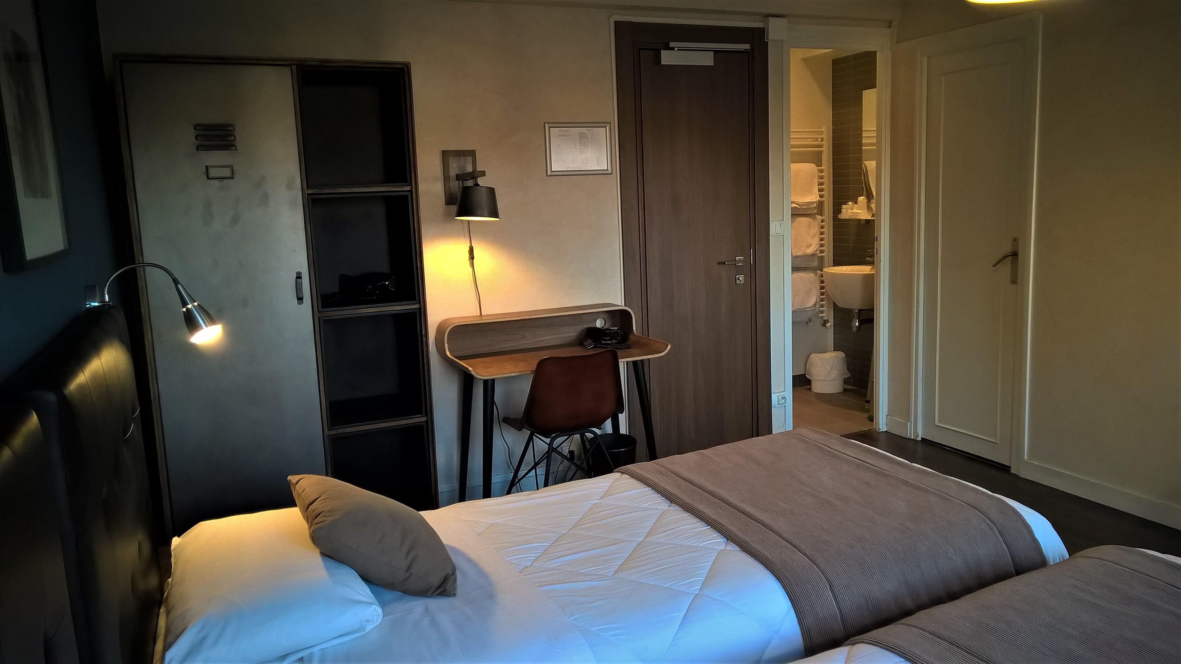Hotel Des Cedres Орлеан Екстериор снимка