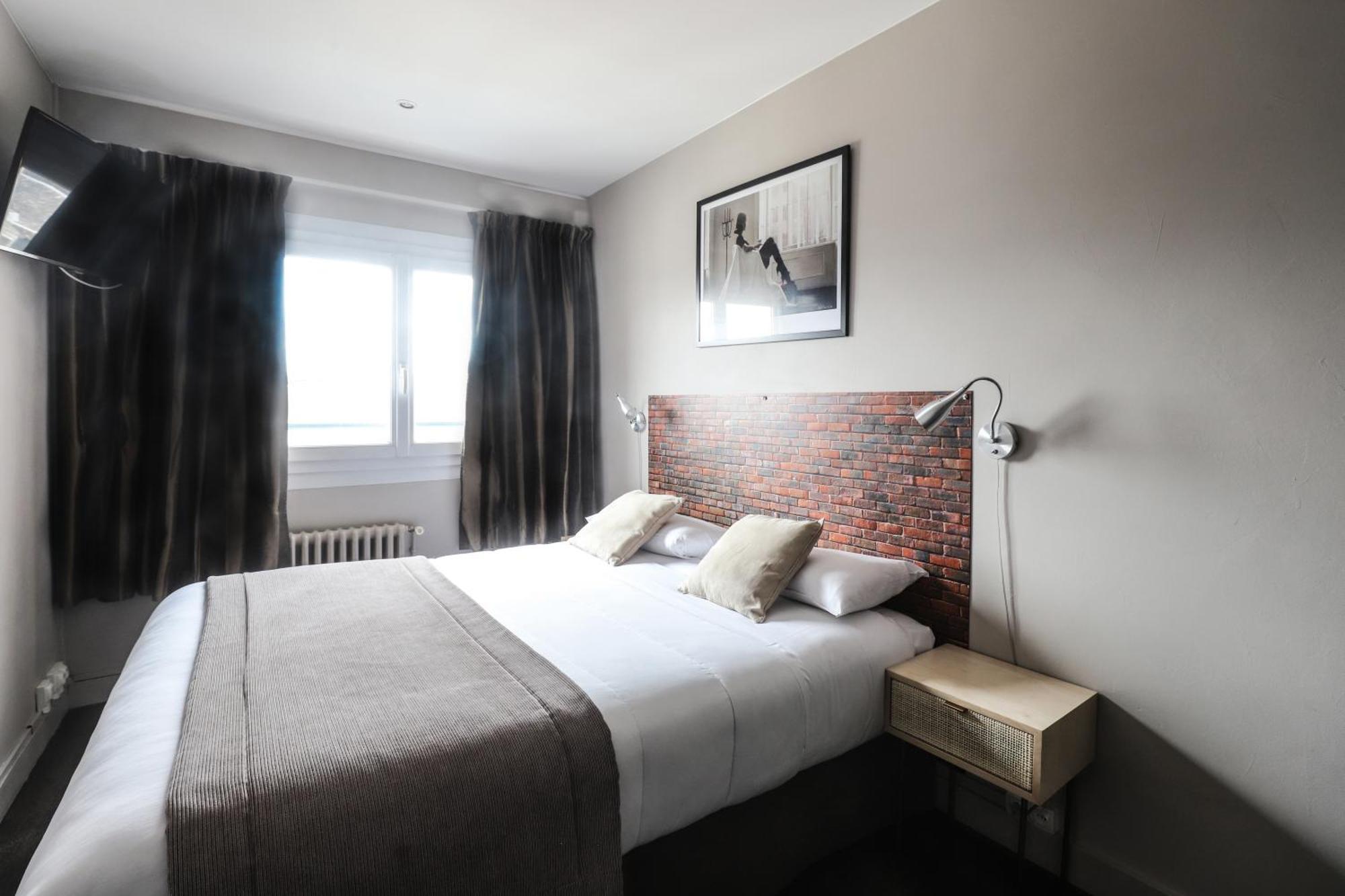Hotel Des Cedres Орлеан Екстериор снимка